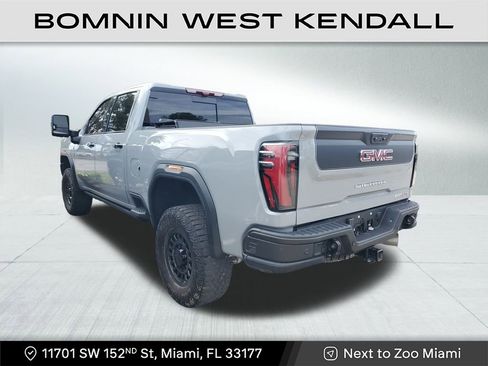 Used 2024 GMC Sierra 2500 AT4X w/ AT4X AEV Edition image 10