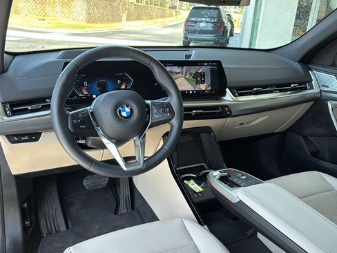 Used 2025 BMW X2 xDrive28i w/ Premium Package AWD/4WD image 17