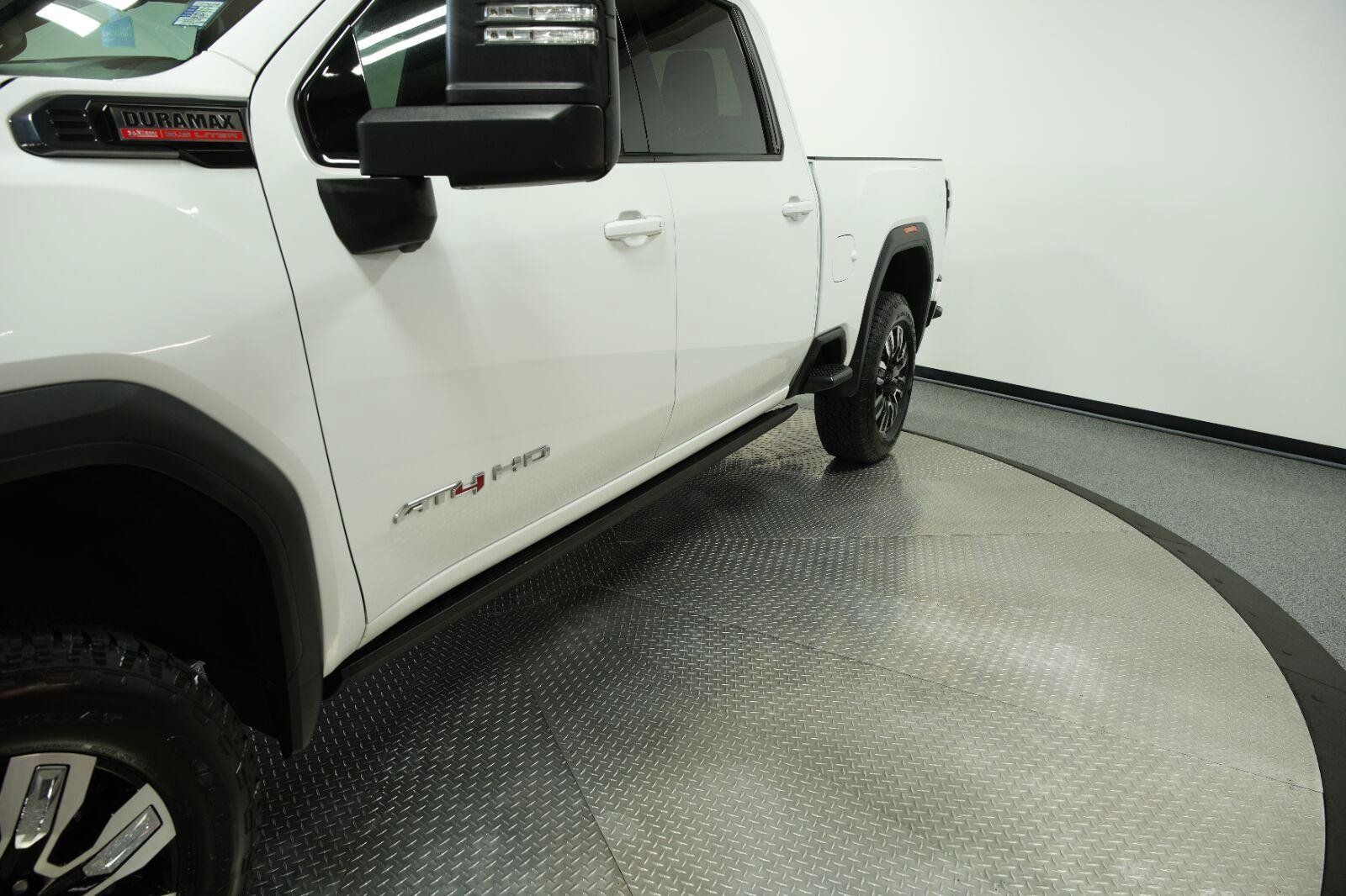 Used 2024 GMC Sierra 2500 AT4 w/ AT4 Premium Plus Package AWD/4WD image 6