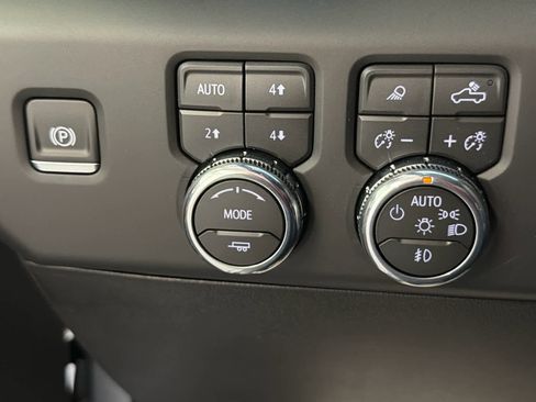 New 2026 GMC Sierra 2500 Denali Ultimate AWD/4WD image 44