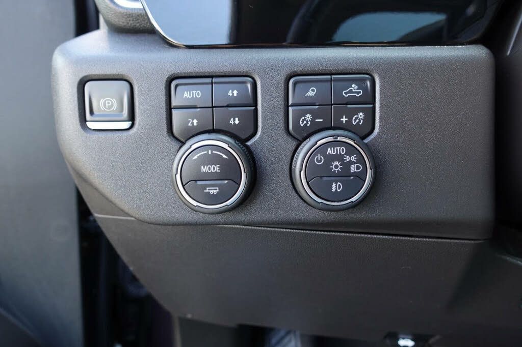 Used 2022 Chevrolet Silverado 1500 LT Trail Boss w/ LT Trail Boss Premium Package AWD/4WD image 66