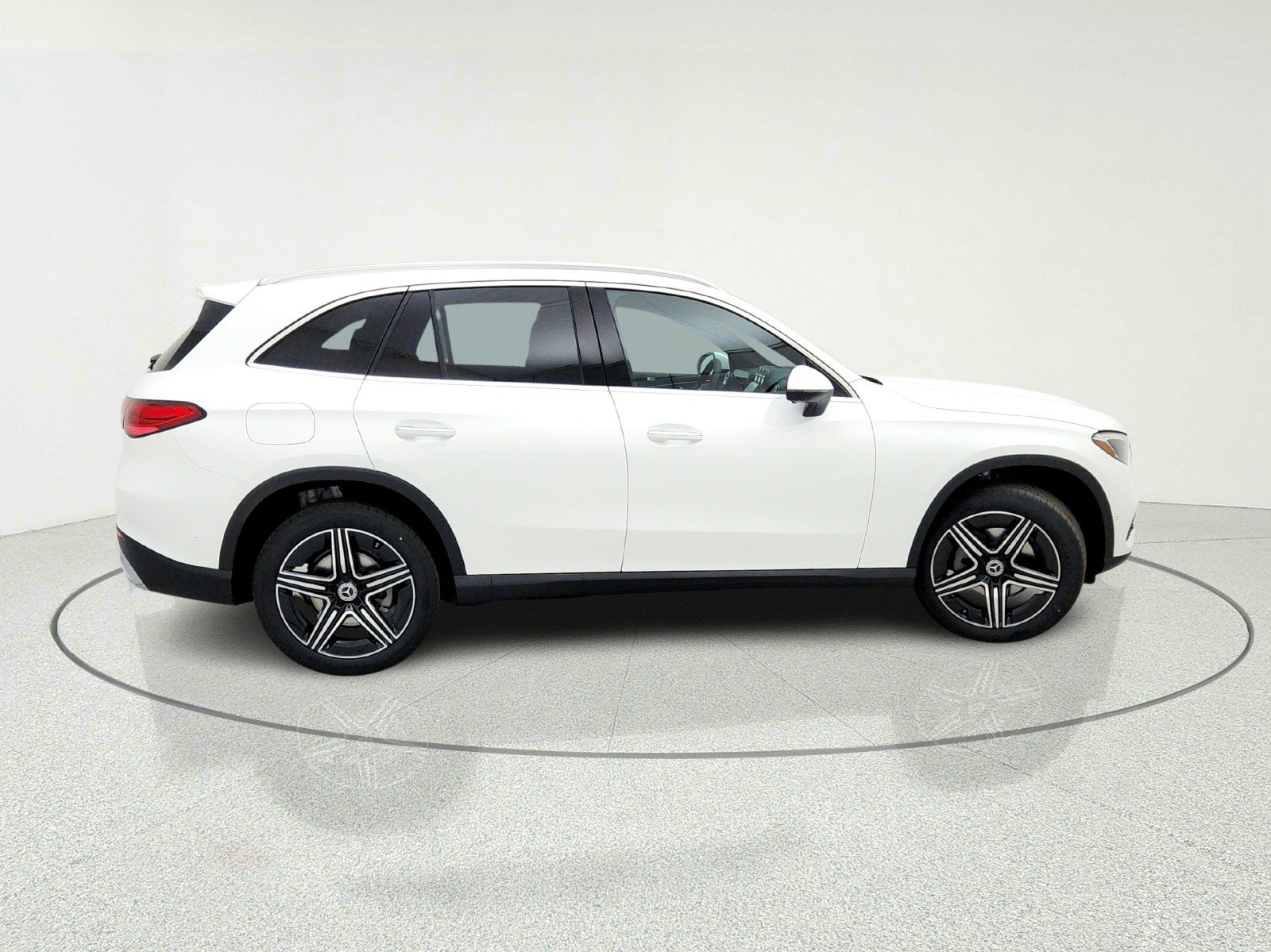 Used 2026 Mercedes-Benz GLC 300 image 7