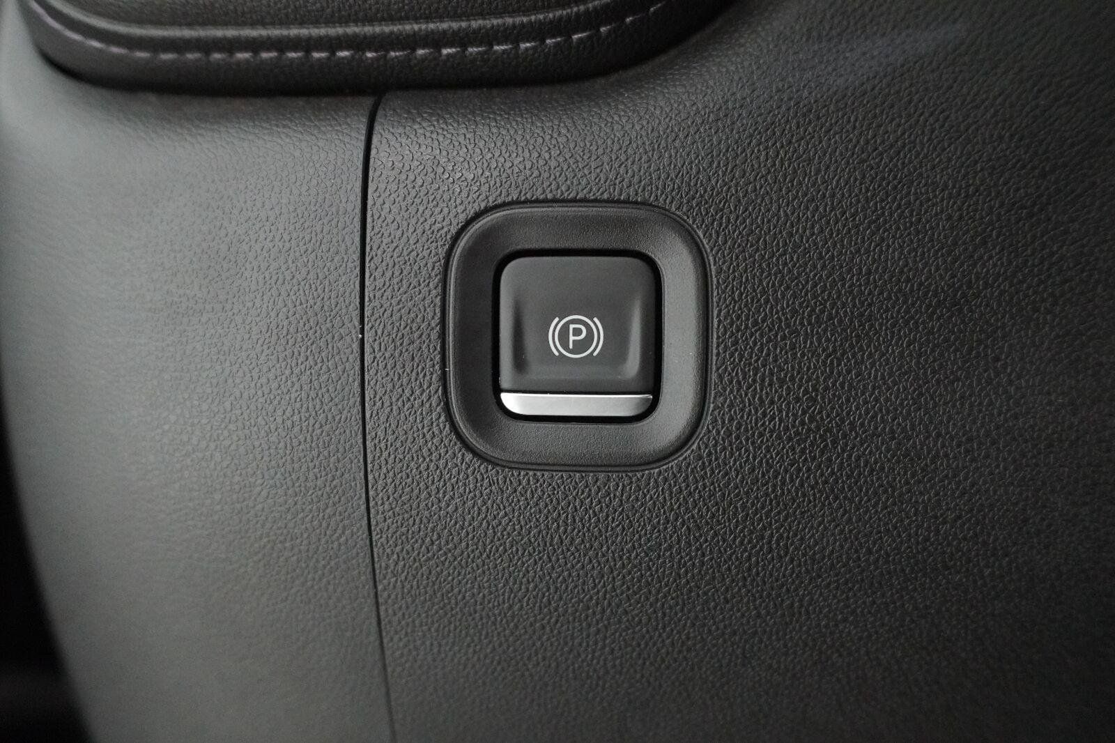 Used 2021 GMC Sierra 1500 SLT RWD image 13