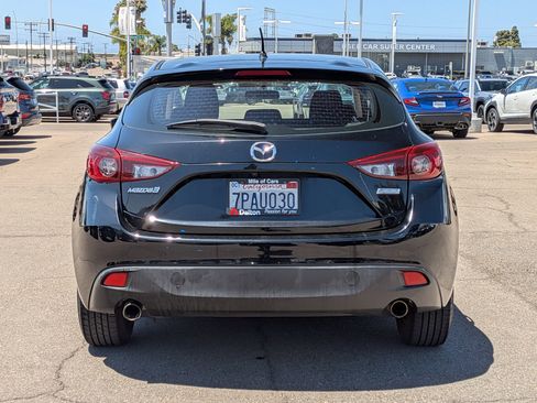 Used 2016 MAZDA MAZDA3 i Sport FWD image 3