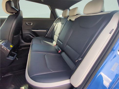 New 2026 Kia K4 GT-Line w/ GT-Line Premium Package FWD image 26
