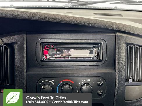 Used 2005 Dodge Ram 1500 Truck SLT image 18