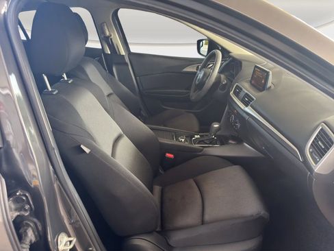 Used 2017 MAZDA MAZDA3 Sport image 18