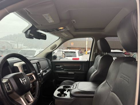 Used 2013 RAM 1500 Laramie w/ Convenience Group image 23