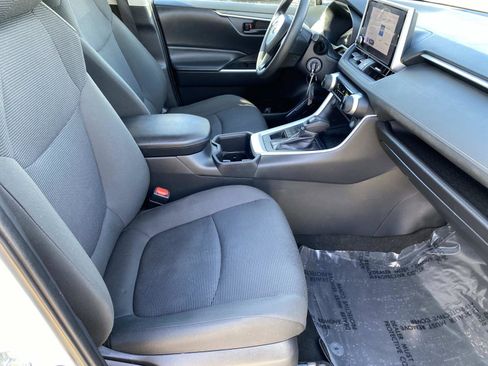 Used 2024 Toyota RAV4 LE image 21