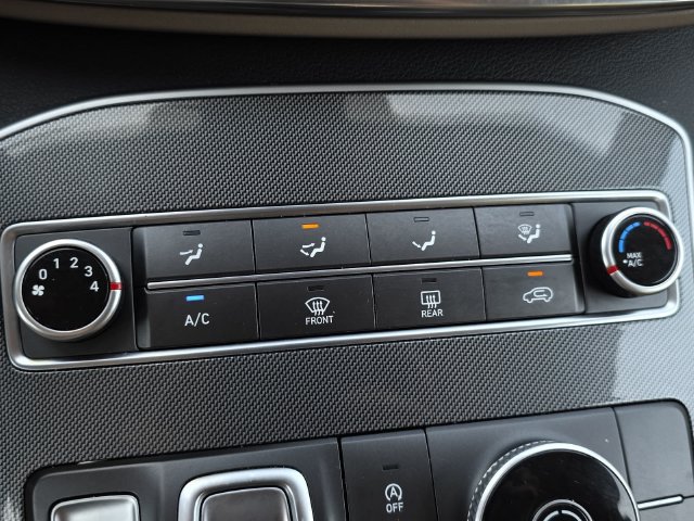 Used 2023 Hyundai Santa Fe SE FWD image 24