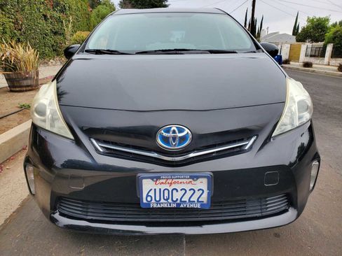 Used 2012 Toyota Prius V Three image 5