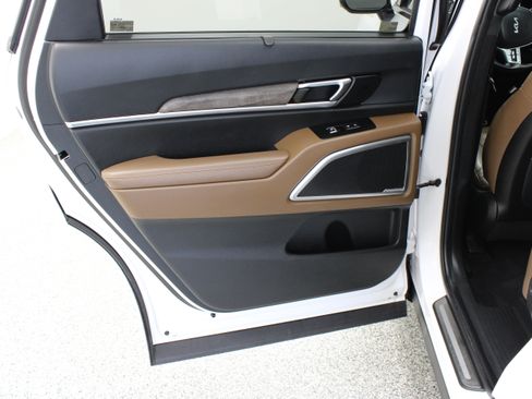 Used 2022 Kia Telluride SX w/ SX Prestige Package AWD/4WD image 27