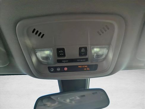 Used 2022 Chevrolet Malibu LT image 23