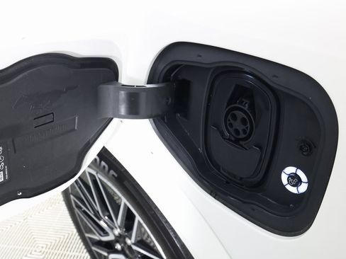 Used 2025 Ford Mustang Mach-E Premium image 45