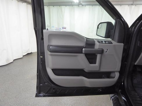 Used 2017 Ford F150 XLT w/ Equipment Group 302A Luxury image 18