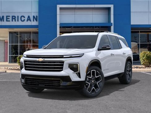 New 2026 Chevrolet Traverse High Country FWD image 1