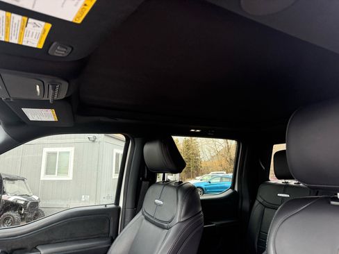 Used 2025 Ford F250 Platinum image 14