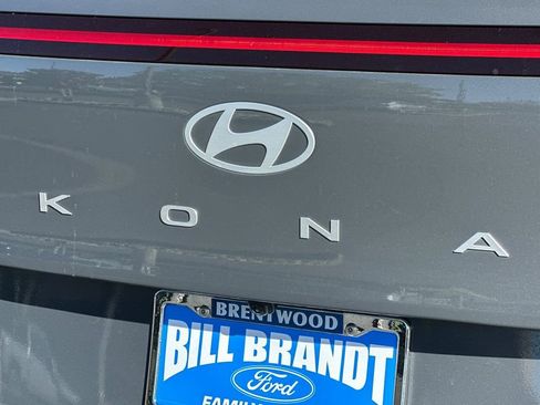 Used 2025 Hyundai Kona SEL image 9