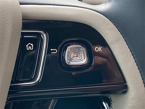 New 2025 Lincoln Corsair Reserve image 16