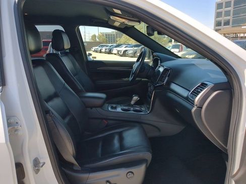 Used 2019 Jeep Grand Cherokee Limited AWD/4WD image 29