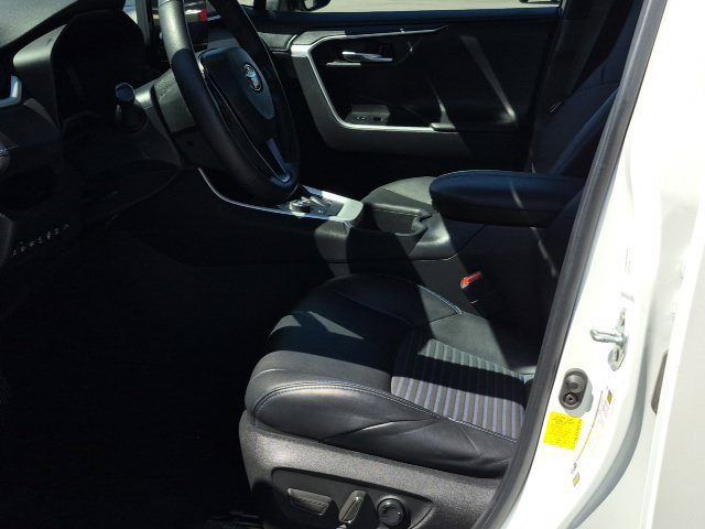 Used 2023 Toyota RAV4 XSE AWD/4WD image 15