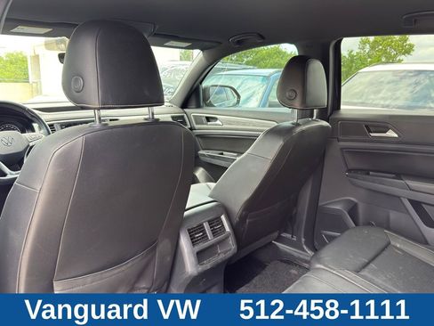 Used 2020 Volkswagen Atlas Cross Sport SE FWD image 24