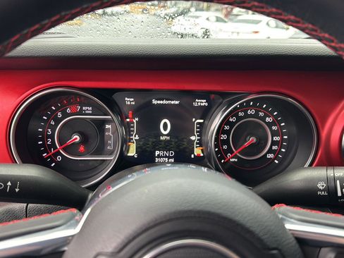 Used 2021 Jeep Wrangler Unlimited Rubicon image 22