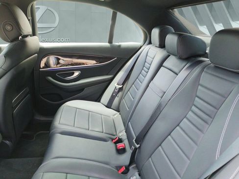Used 2022 Mercedes-Benz E 350 4MATIC Sedan image 11