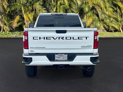 Used 2024 Chevrolet Silverado 2500 High Country AWD/4WD image 6