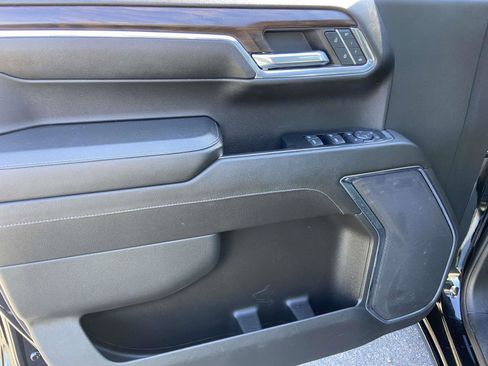 Used 2024 GMC Sierra 1500 SLT image 7