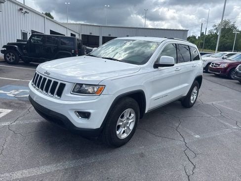 Used 2016 Jeep Grand Cherokee Laredo w/ Quick Order Package 23E AWD/4WD image 4