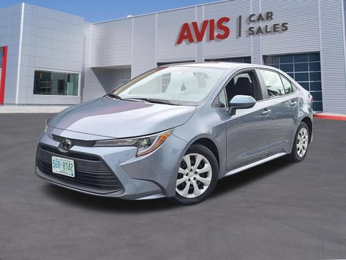Used 2025 Toyota Corolla LE FWD image 1