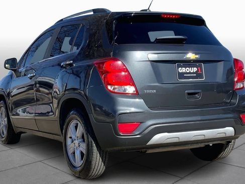 Used 2017 Chevrolet Trax LT w/ LT Convenience Package image 12