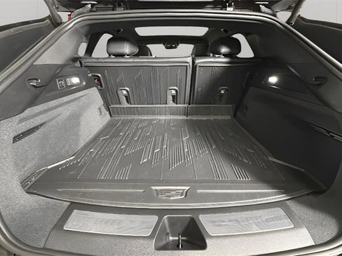 Used 2024 Cadillac Lyriq Luxury w/ LPO, Floor Liner Package image 36