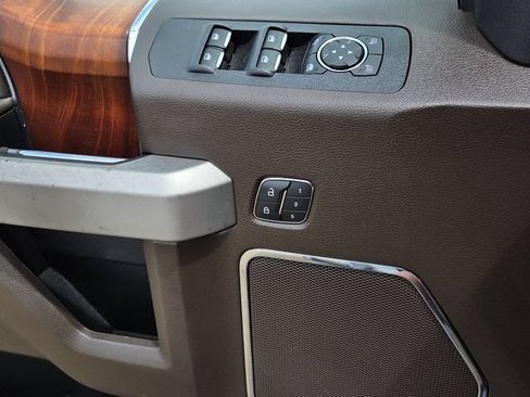 Used 2019 Ford F150 King Ranch w/ Equipment Group 601A Luxury AWD/4WD image 18