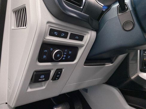 Used 2022 Ford F150 Limited AWD/4WD image 21