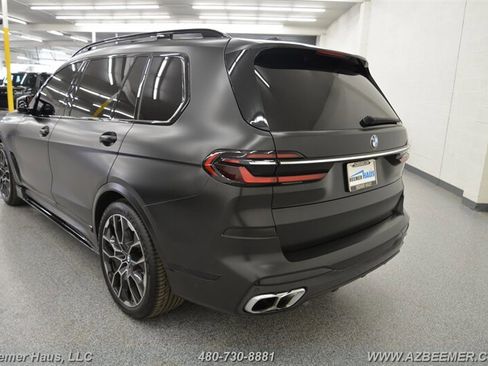 Used 2023 BMW X7 M60i w/ Climate Comfort Package image 12