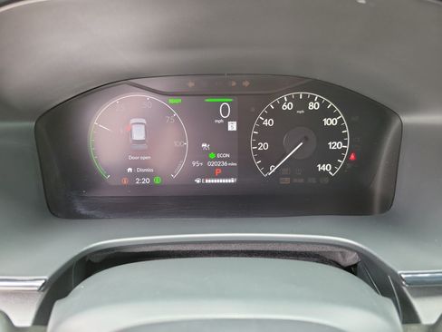 Used 2025 Honda CR-V Sport image 31