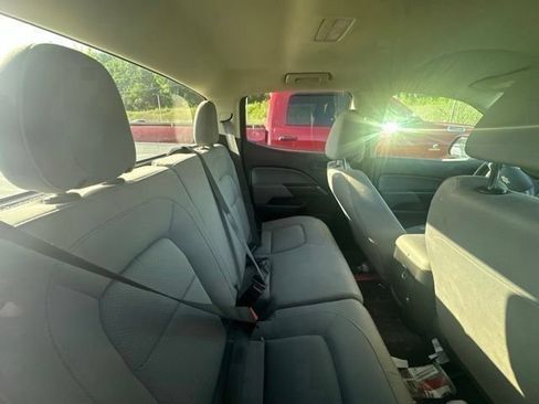 Used 2020 Chevrolet Colorado W/T w/ WT Convenience Package AWD/4WD image 32