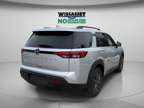 Used 2024 Nissan Pathfinder SV AWD/4WD image 30