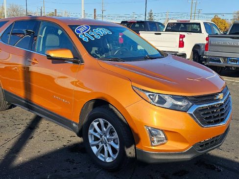 Used 2018 Chevrolet Equinox LT image 1