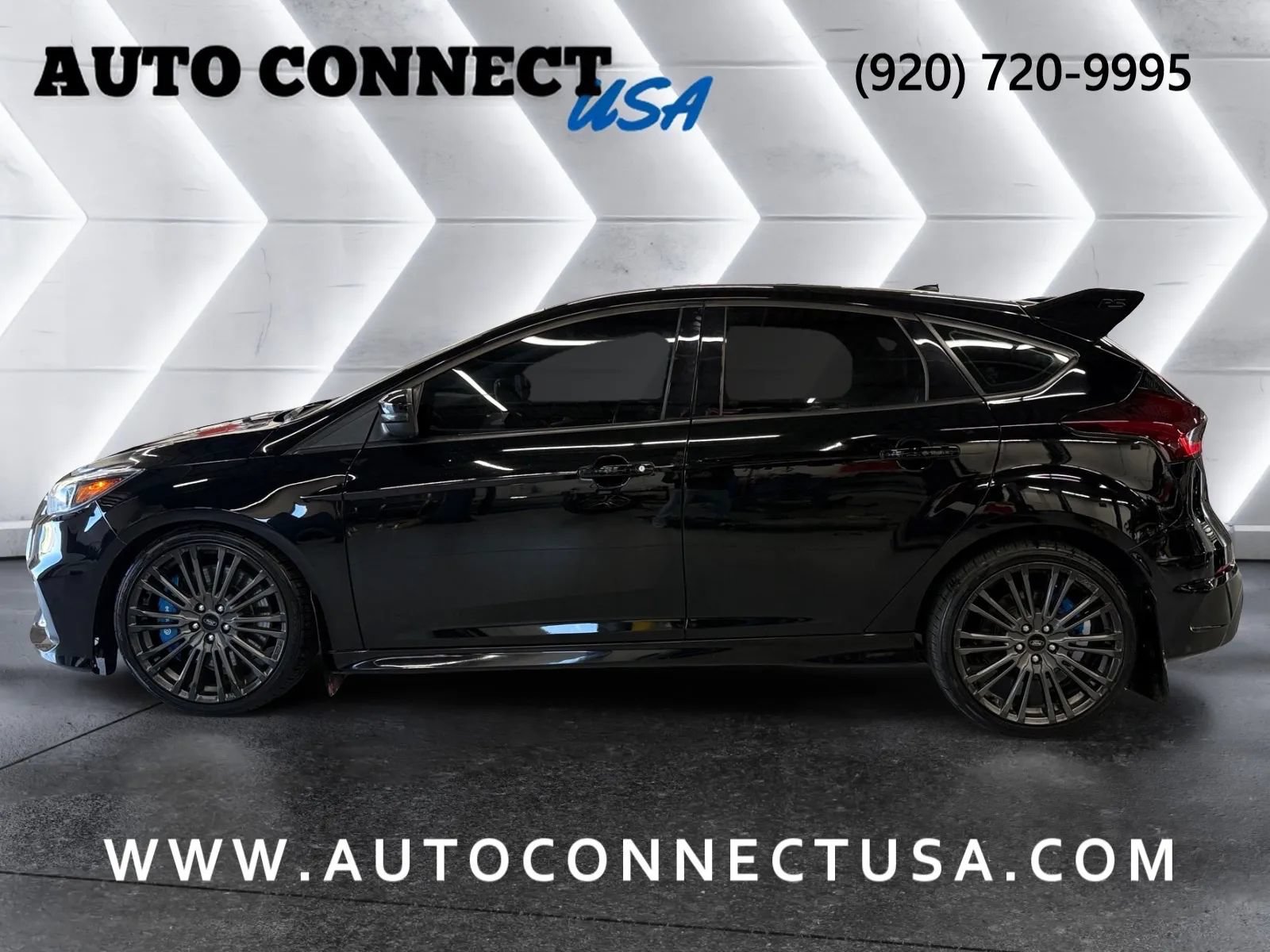 Used 2017 Ford Focus RS AWD/4WD image 7