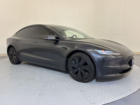 Used 2024 Tesla Model 3 Long Range image 7