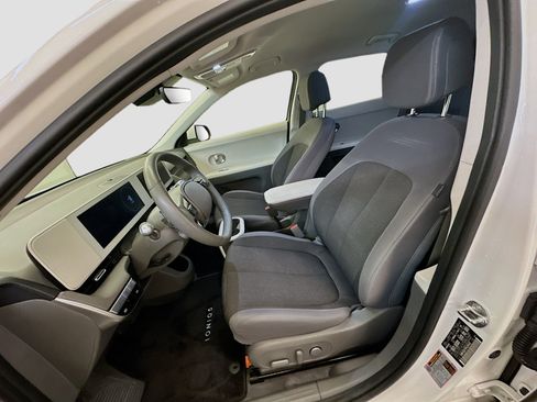 Used 2024 Hyundai Ioniq 5 SEL image 13