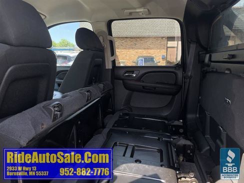 Used 2011 Chevrolet Avalanche LS w/ Regional Value Package AWD/4WD image 28
