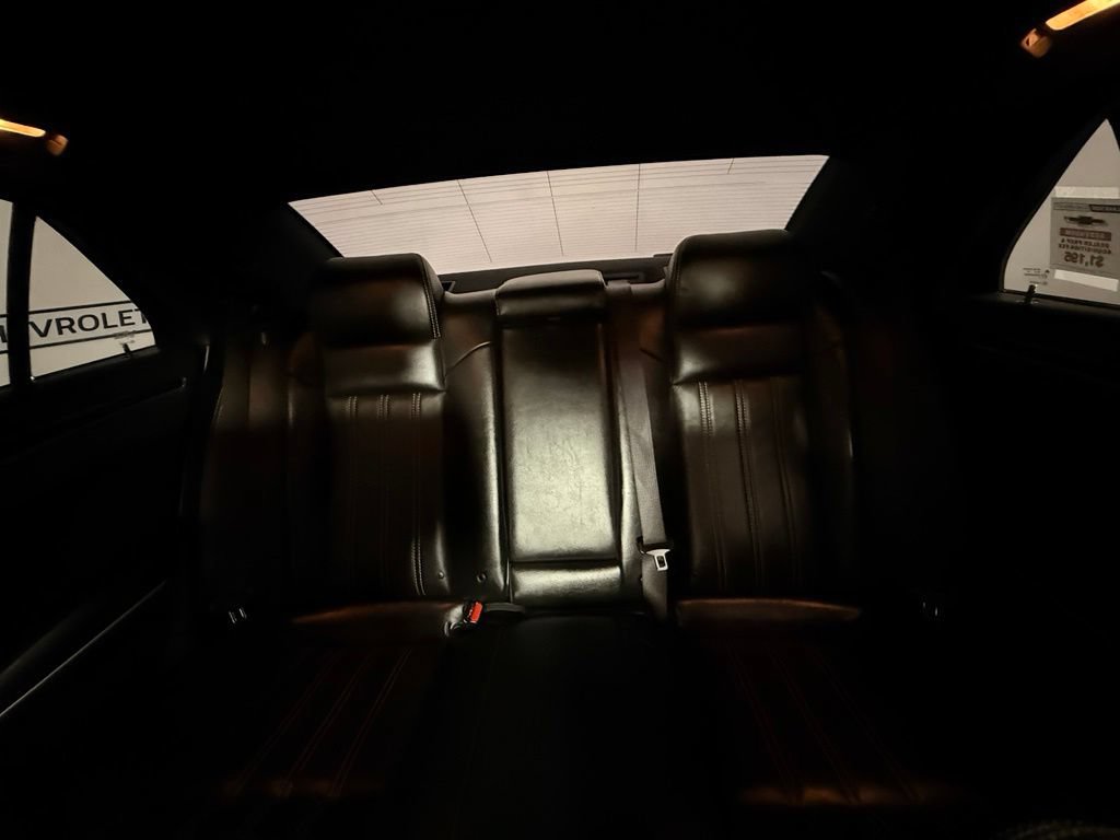 Used 2019 Chrysler 300 S AWD/4WD image 43