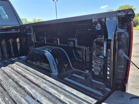 Used 2025 Chevrolet Silverado 1500 LT image 90