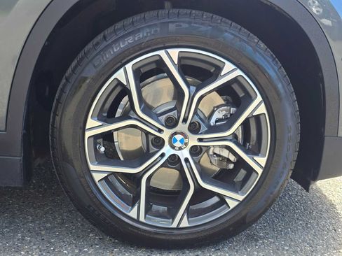 Used 2021 BMW X1 xDrive28i w/ Convenience Package AWD/4WD image 9