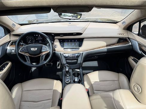 Used 2020 Cadillac XT5 Sportv w/ Platinum Package AWD/4WD image 19