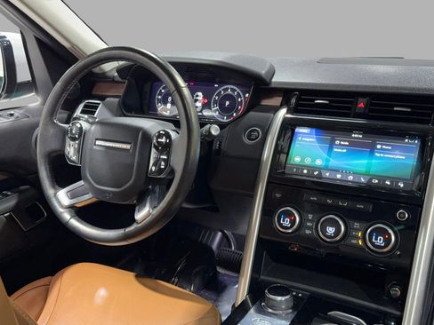 Used 2019 Land Rover Discovery HSE image 22